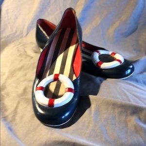 Size 6.5 women’s flats